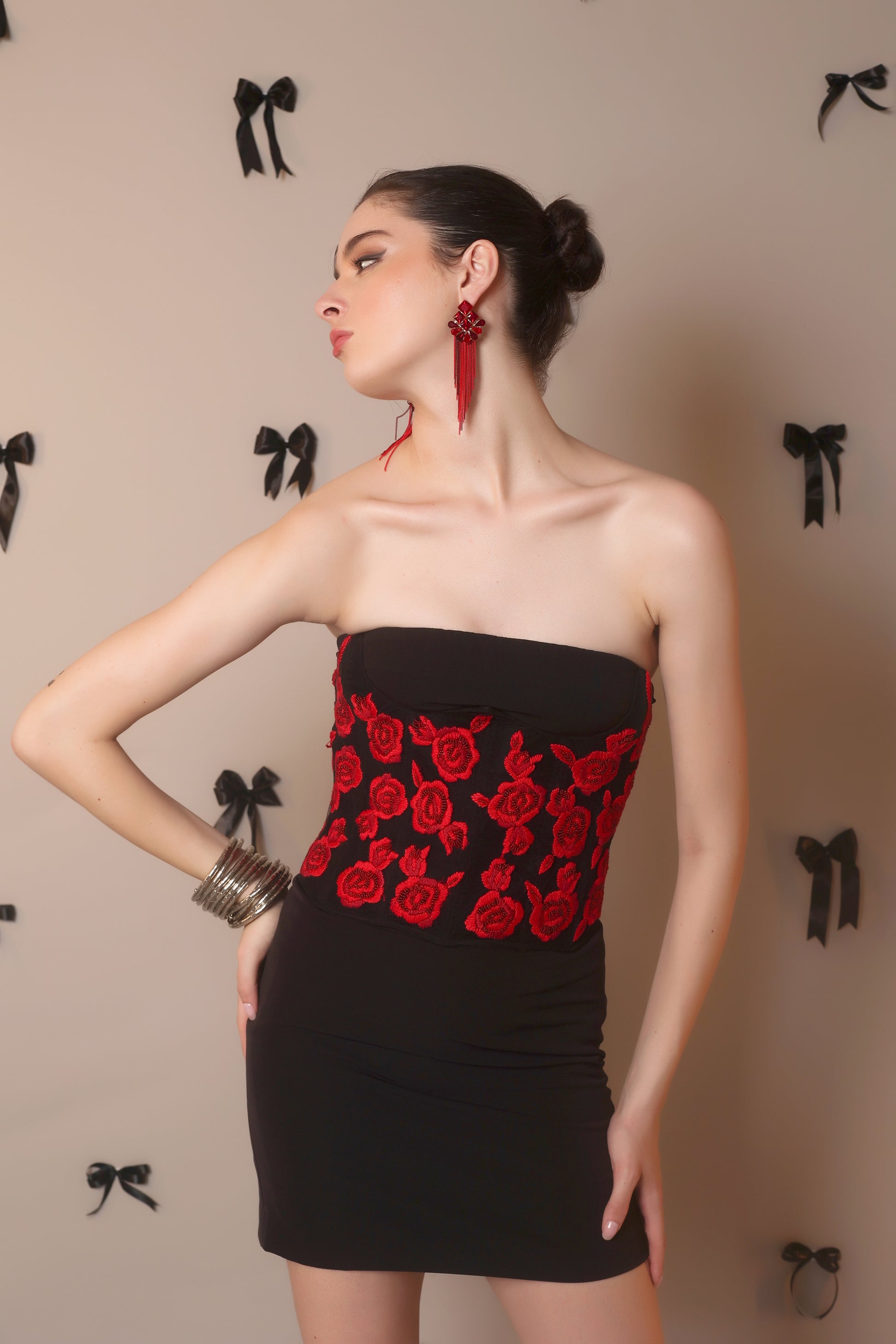 Scarlet Bloom Corset Belt – Embroidered Floral Waist Cincher