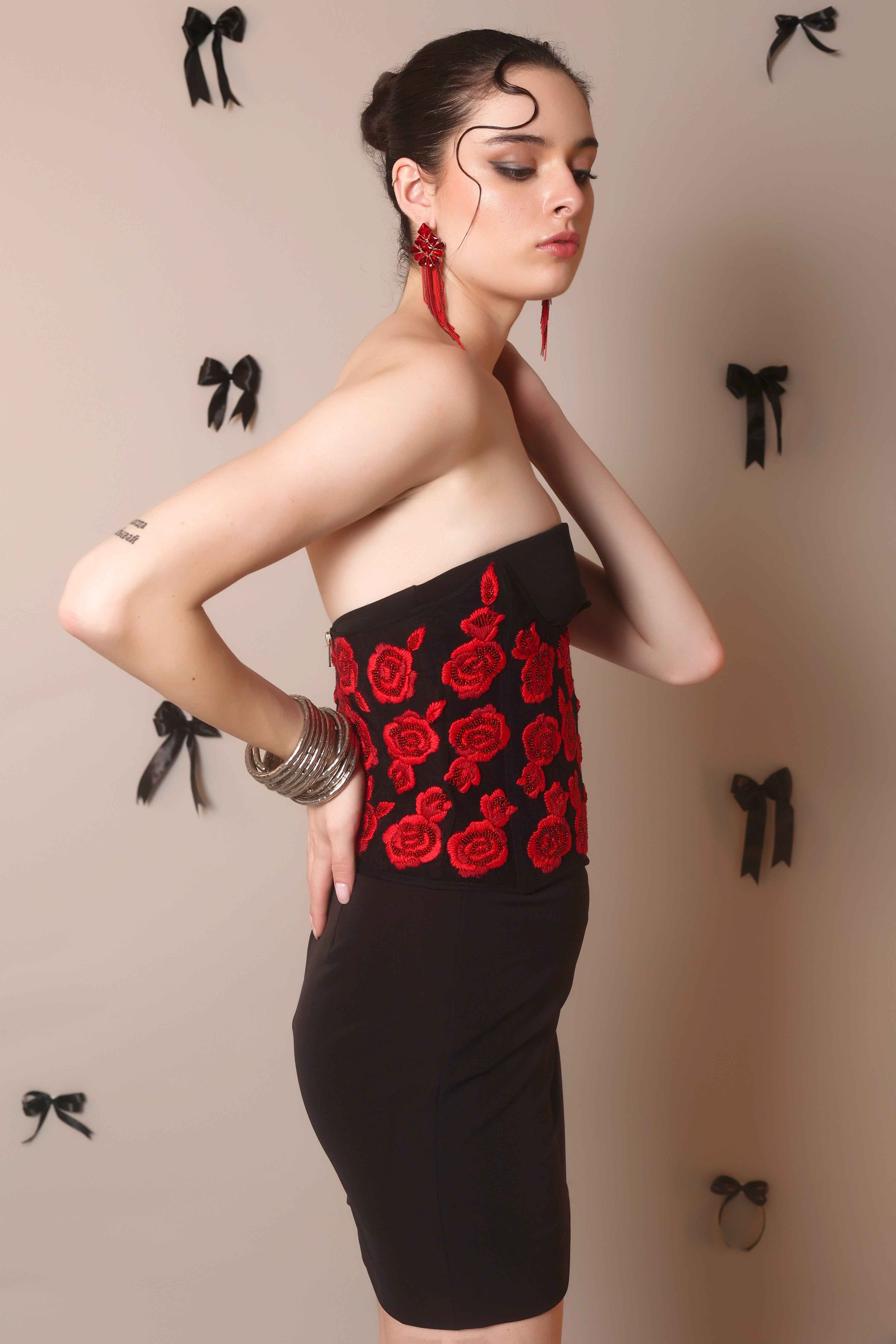 Scarlet Bloom Corset Belt – Embroidered Floral Waist Cincher - Vybtheory