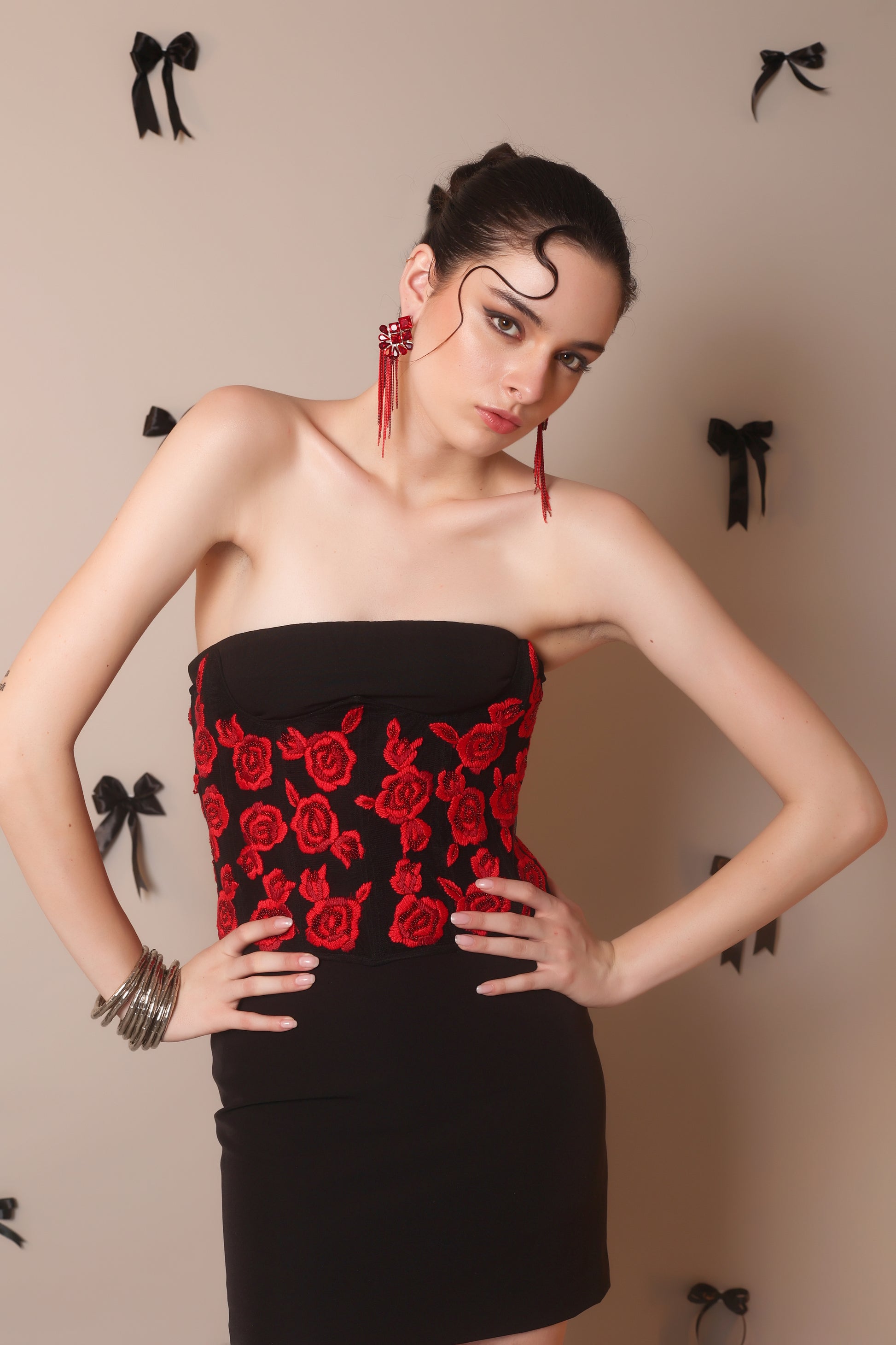 Scarlet Bloom Corset Belt – Embroidered Floral Waist Cincher