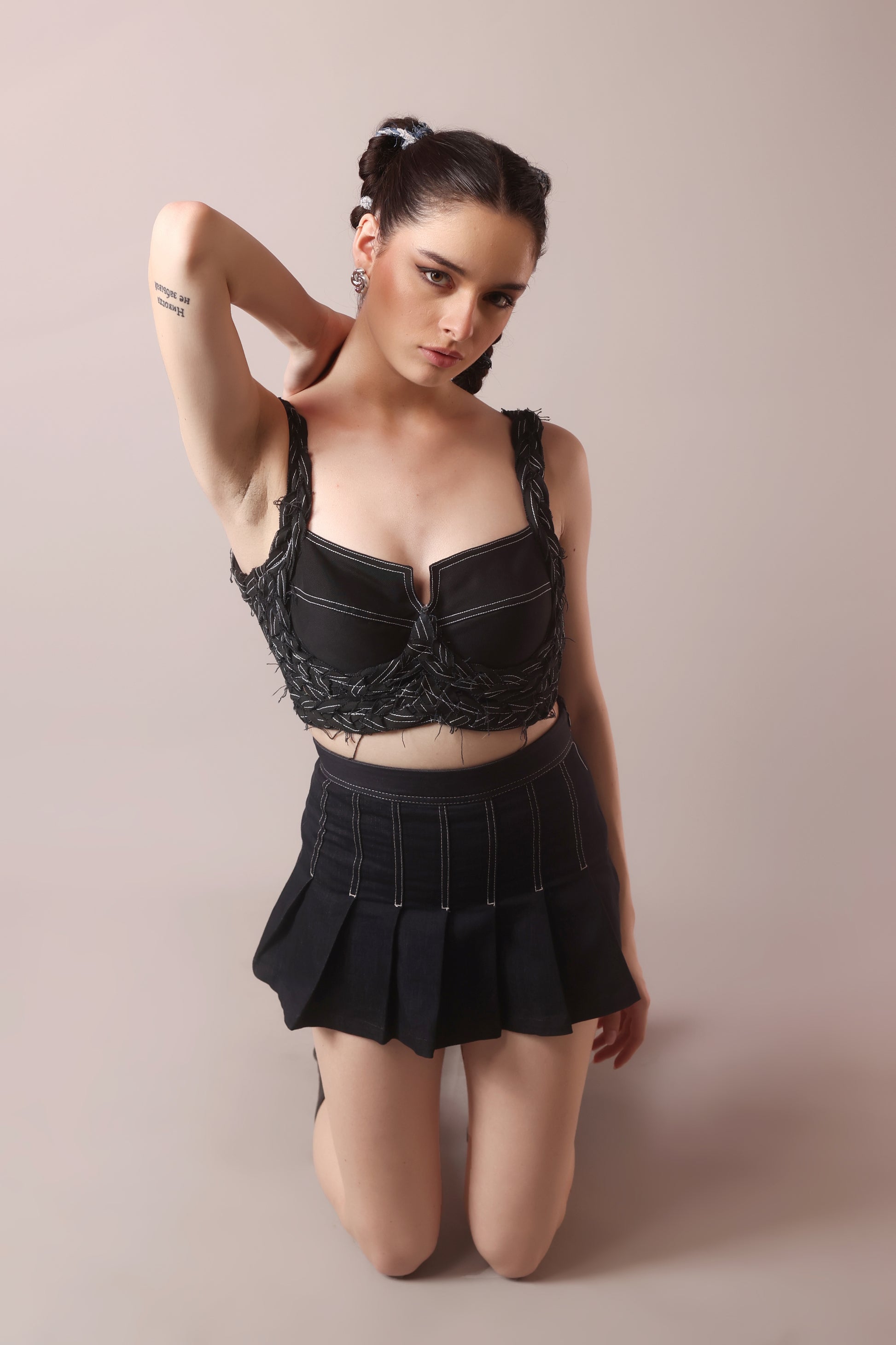 Braided Contour Bralette – Black Stitch
