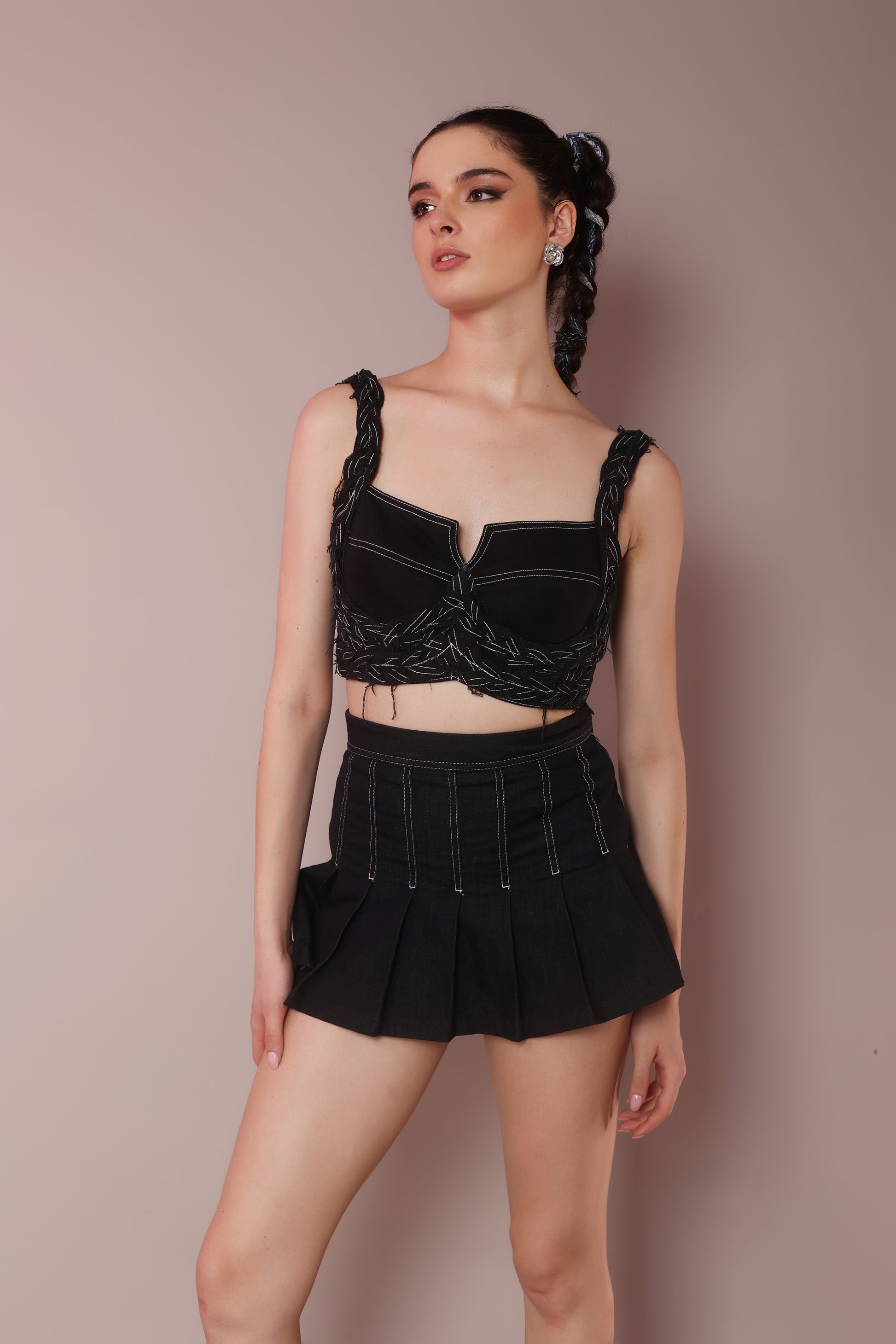 Braided Contour Bralette – Black Stitch